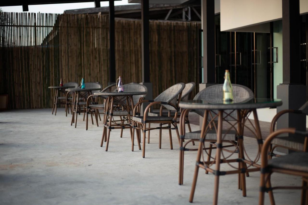 The Blue C Donsak Hotel Surat Thani Bagian luar foto