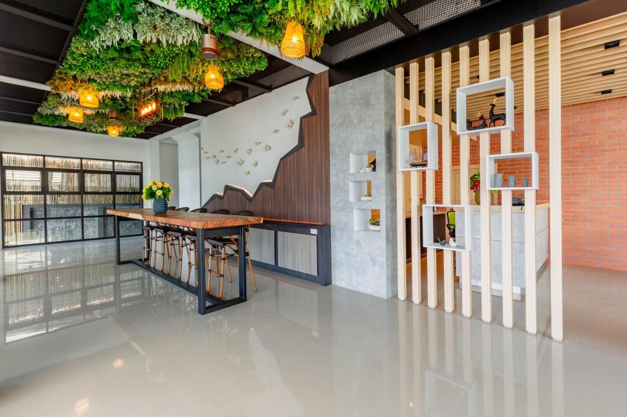 The Blue C Donsak Hotel Surat Thani Bagian luar foto