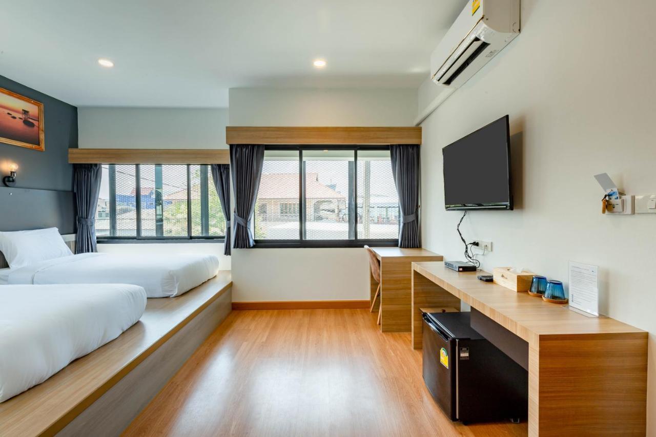 The Blue C Donsak Hotel Surat Thani Bagian luar foto