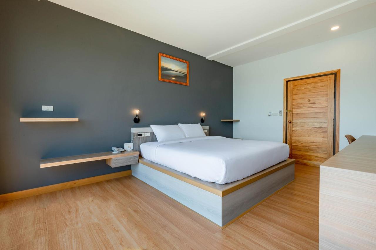 The Blue C Donsak Hotel Surat Thani Bagian luar foto